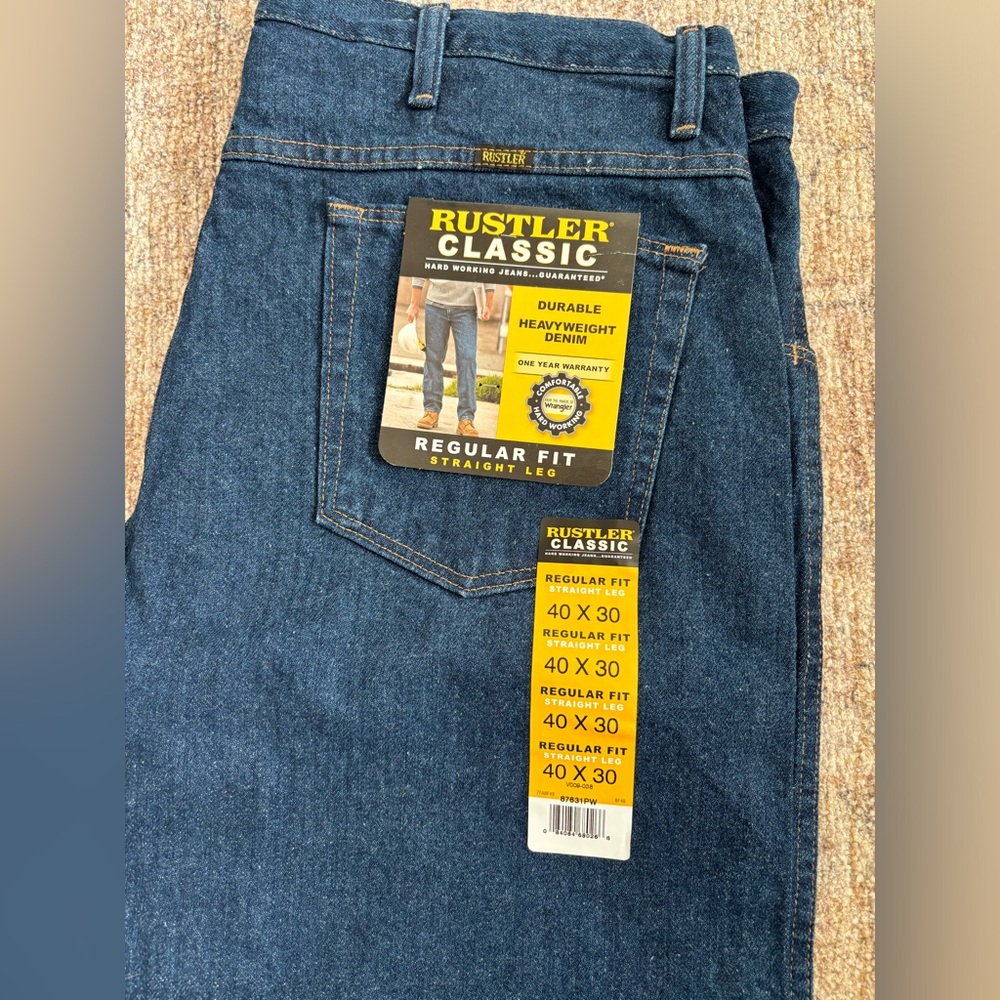 NWT Rustlers classic regular fit straight leg Jean